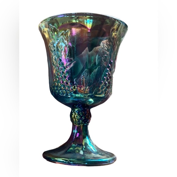 🩸SOLD🩸 1970s Iridescent Harvest Grape Vine Carnival Glass Vintage Globet - Picture 3 of 15